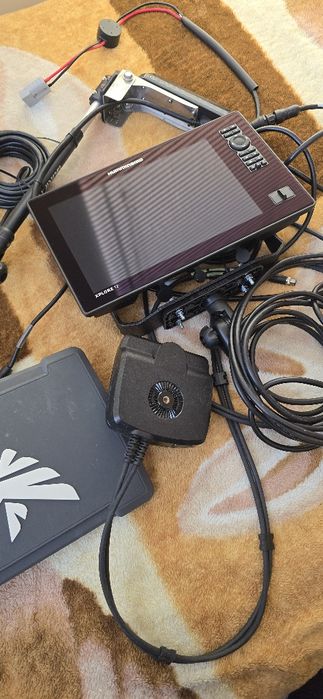 Humminbird xplore 12+mega live 2+karta zero lines