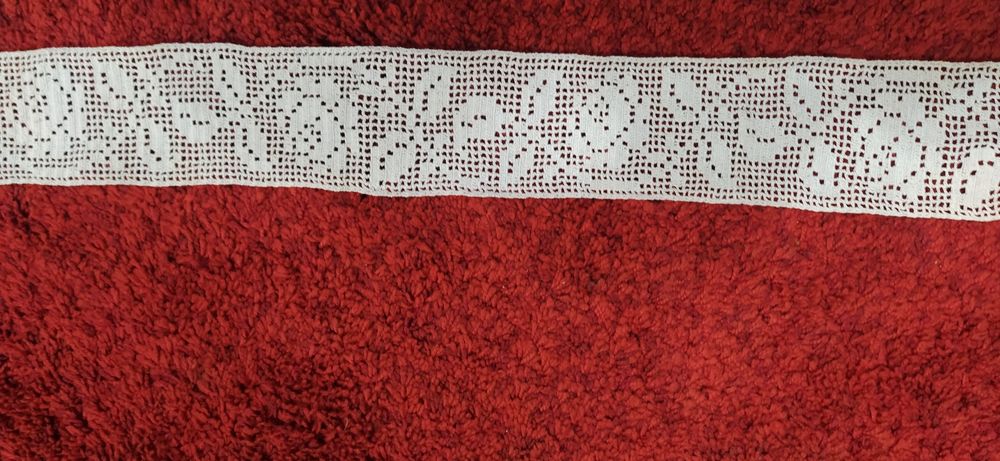 Renda feita a mão p/ aplicação