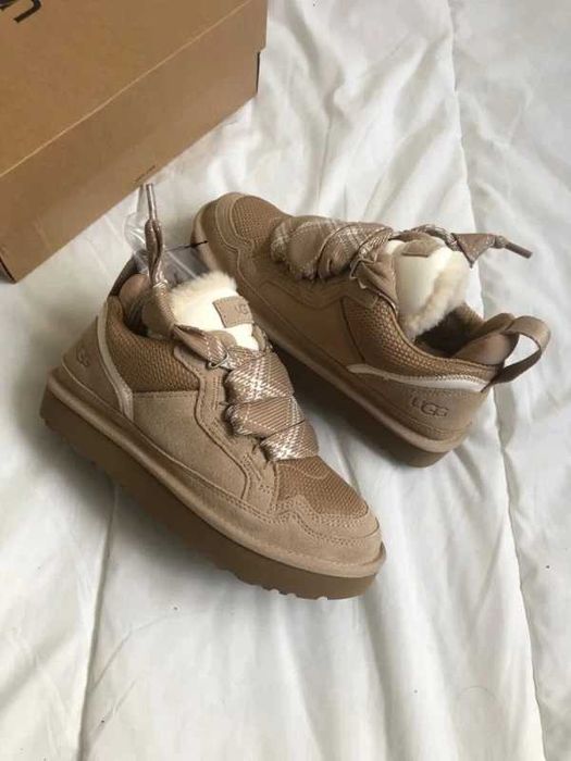 UGG Lowmel Sand r.41