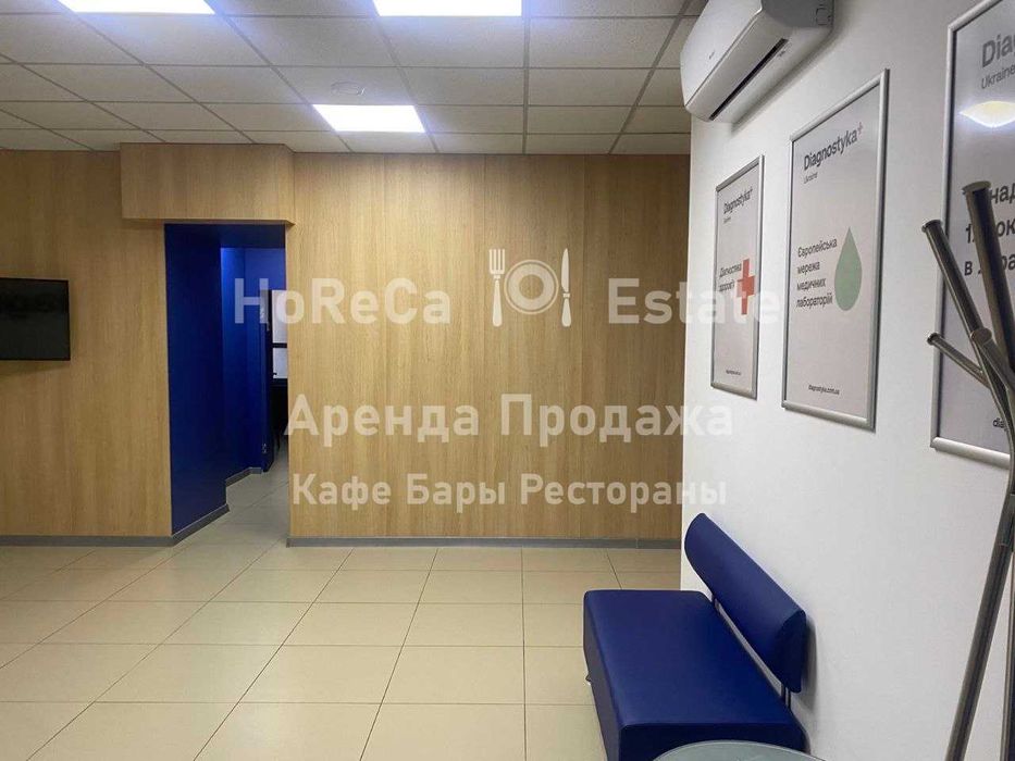 Аренда Фасад Коммерческое помещение 110м2. «Палац Спорту»