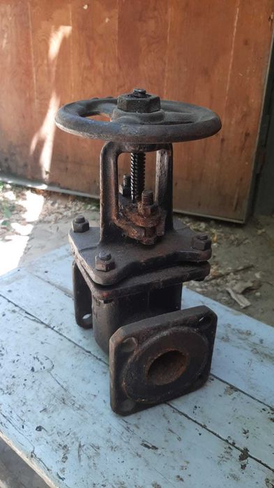 Задвижка засувка чугунная ДУ50 бу