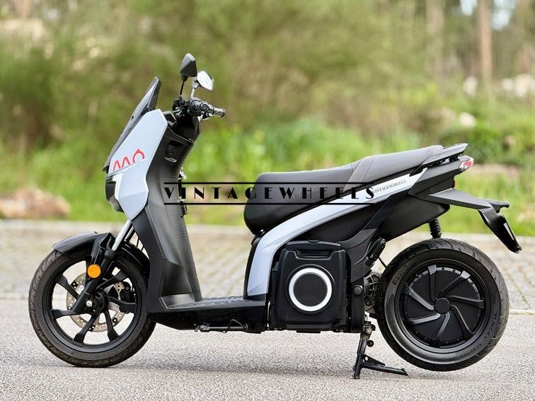 SEAT MÓ 125 – 2024 – Apenas 1.400 km – Scooter Elétrica