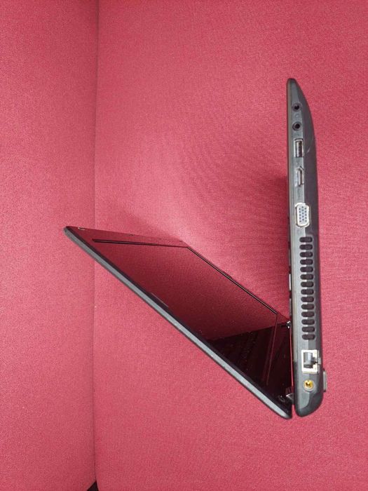 Ноутбук Acer Aspire 5750/ i5-2430M/ 4Гб/ 320Гб/ Батарея Робоча