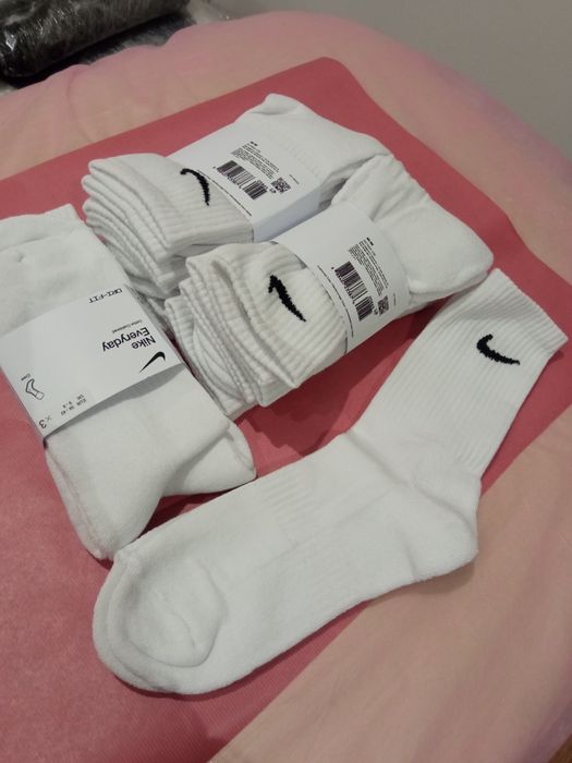 Skarpetki Nike białe, zestaw 3 par, rozmiary w opisie