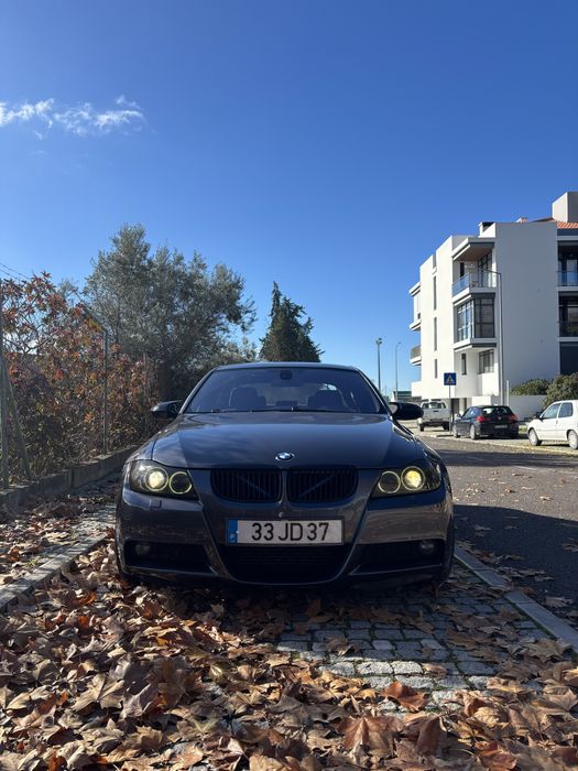 - Bmw e90 320d 2008