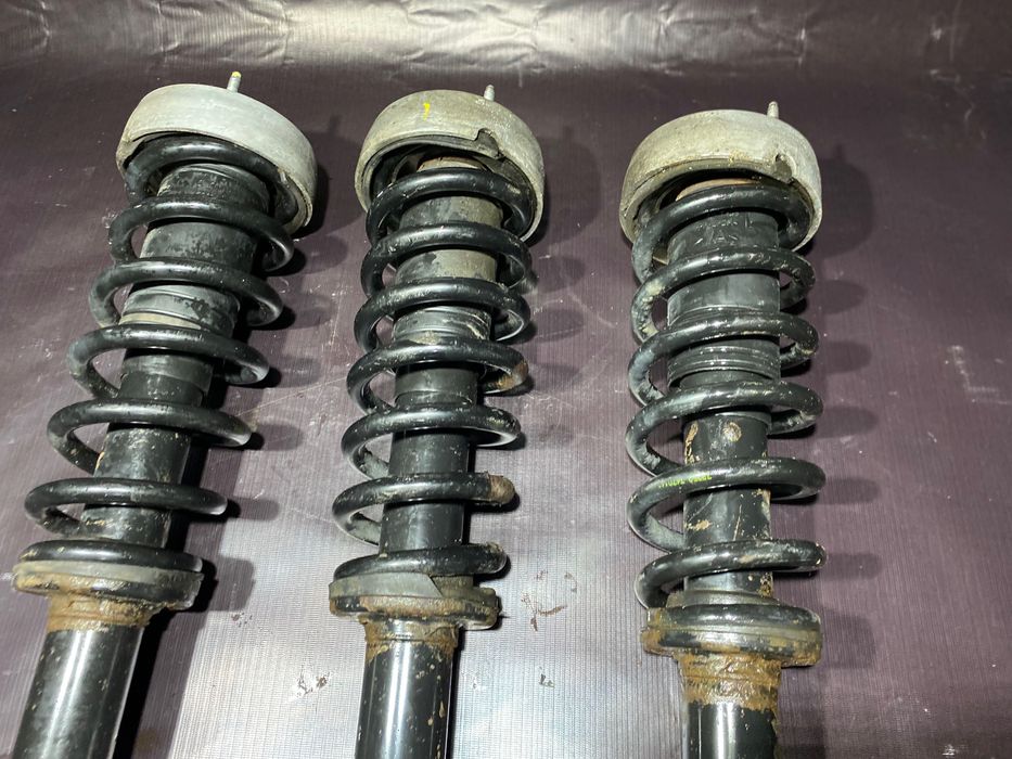 Передние стойки BMW X5 Е53 E70 амортизаторы БМВ стійка амортизатор