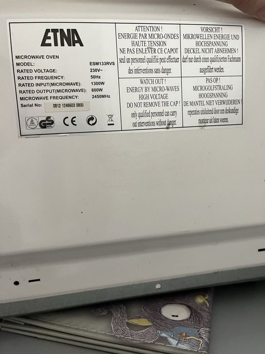 Микроволновая печь ETNA Model-ESM133RVS