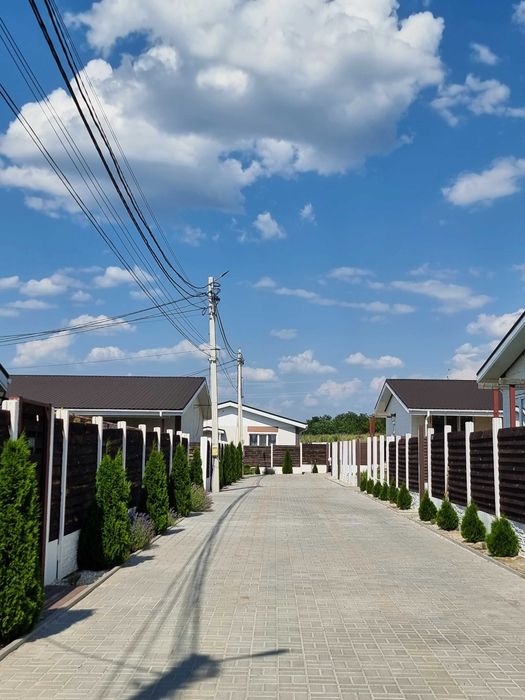 Без комісії будинок у заселеному котеджному містечку, сертифікат+