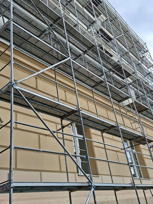 Rusztowania Wynajem i montaż rusztowań  elewacyjnych