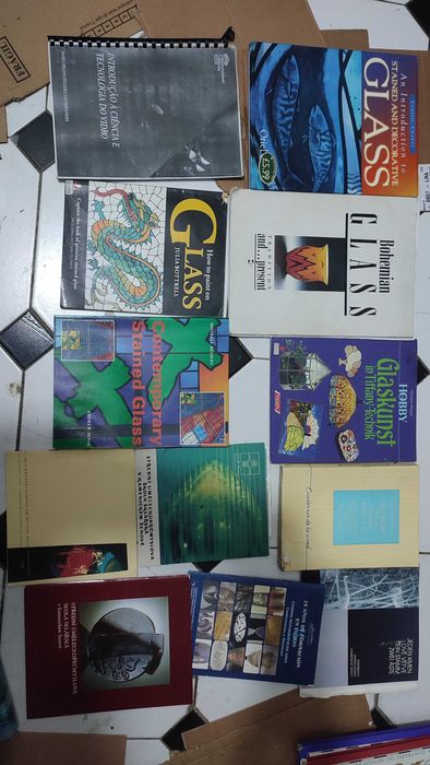 12 livros sobre Vidro e Arte Vidreira