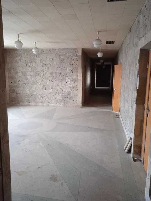 Продаж або оренда будівлі