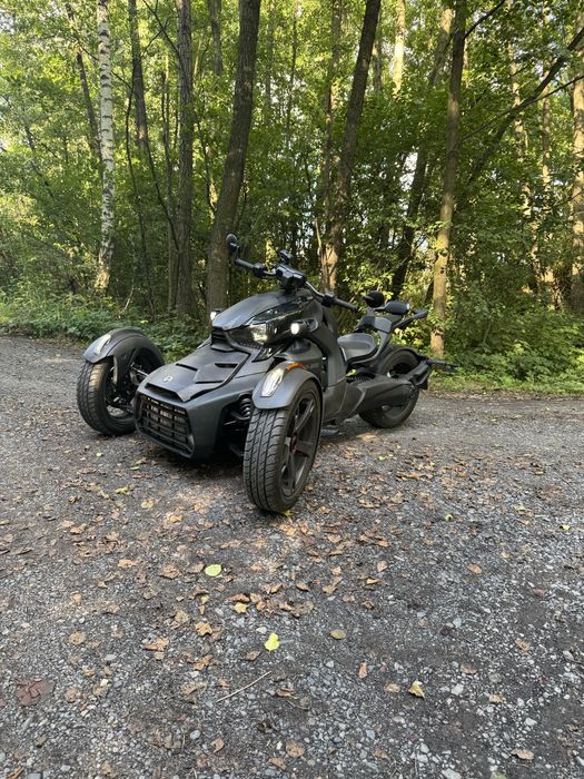 Wynajem  Motocykli  Can-am Ryker/spyder