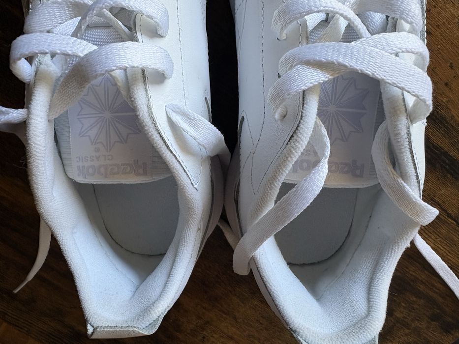 Buty sportowe Reebok Classic Extra  r. 41