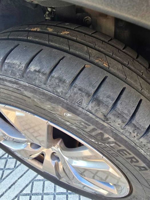 Peugeot 2008 PureTech Signature