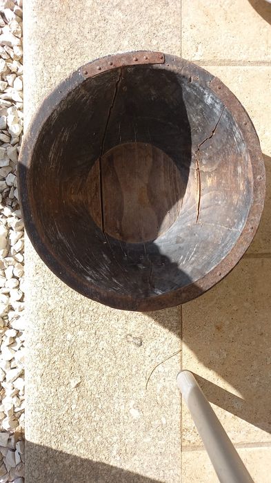 Travessa antiga pintada à mão