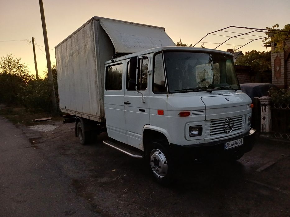 Продам Мерседес 508 - фургон 5+1