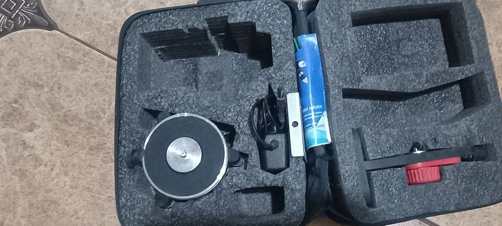 12лін Лазерний рівень Hilda