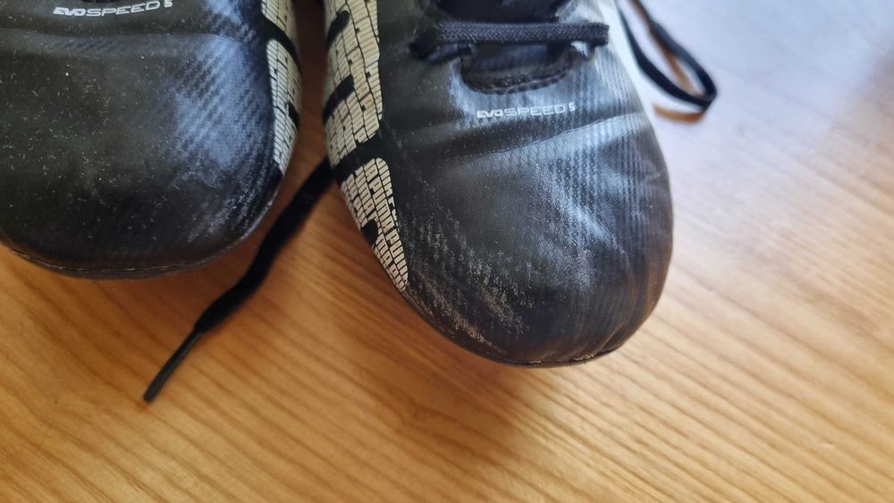 Korki puma, buty piłkarskie r 40