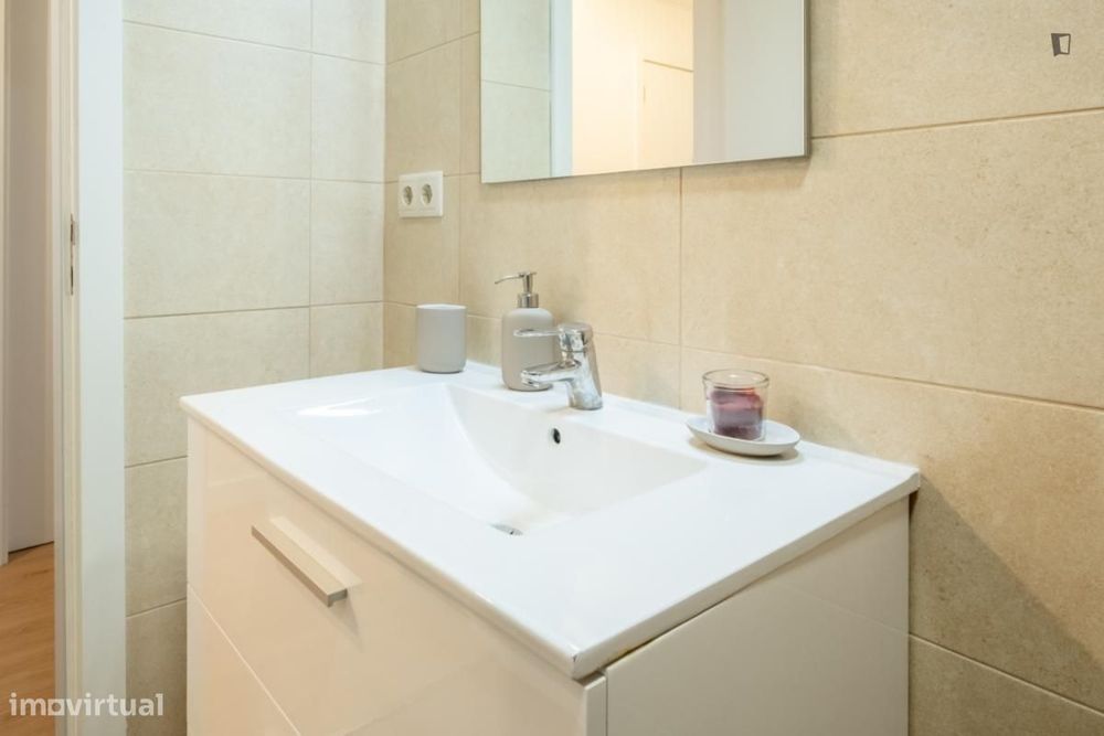 Apartamento com 3 quartos - localizado em Mafamude Porto