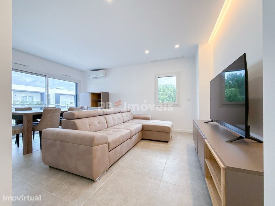 Apartamento T3 Novo c/ Elevador, Garagem e Varanda - Constância