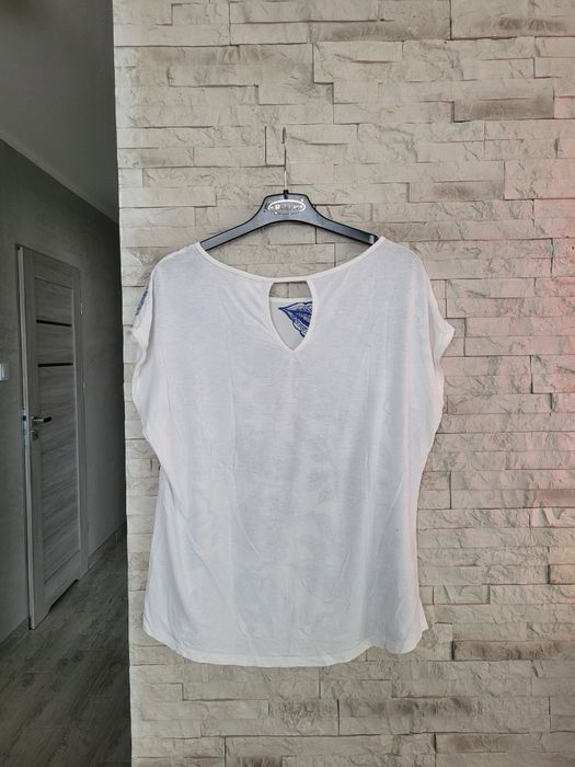 Nowa biało niebieska lekka bluzka paisley w kwiaty Reserved L