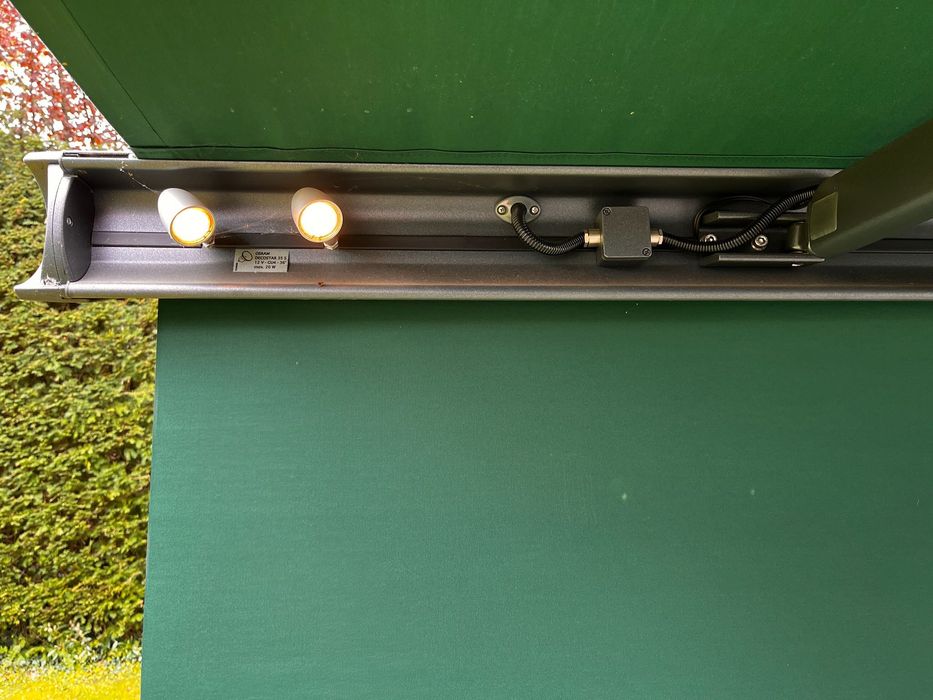 Toldo electrico com luz e controle remoto