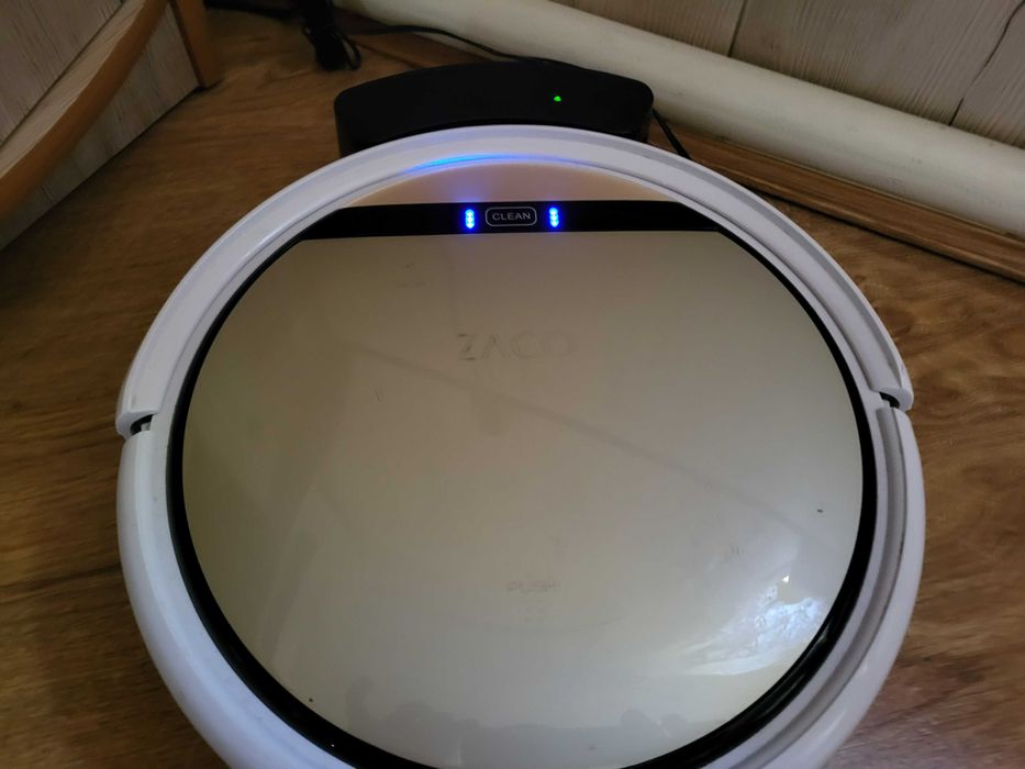 Robot sprzątający z bazą ładowarką ILIFE V5s Pro funkcja mycia podłóg