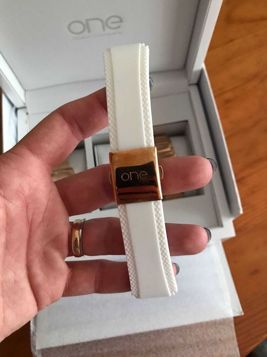 Relógio One (3 braceletes)