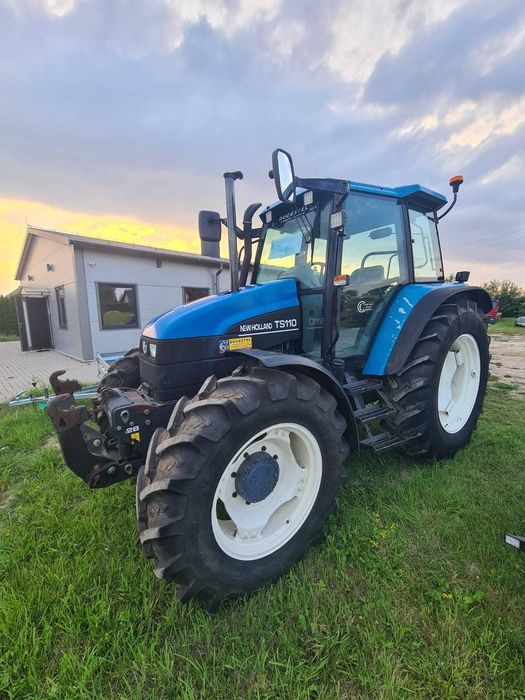 Ciągnik rolniczy New Holland TS110  tuz 4x4
