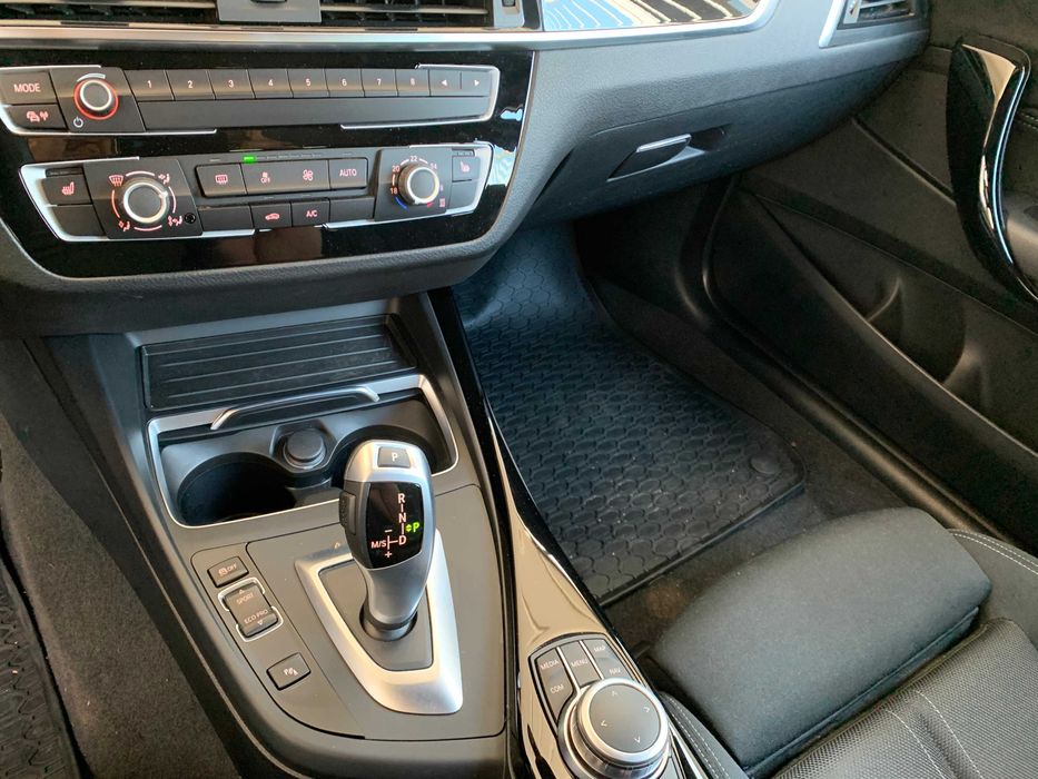 BMW118I Sport com 27000 km