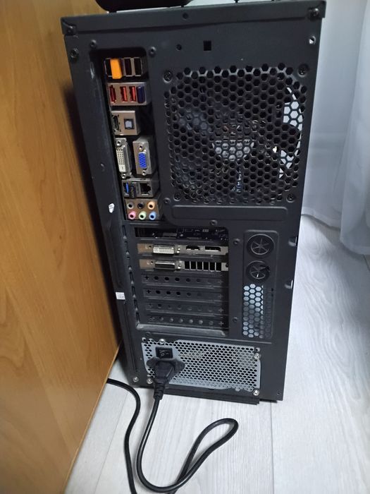 Продам ПК intel i7 2600, 16 озу, Sapphire HD7970 3 Gb. 1Tb HDD.