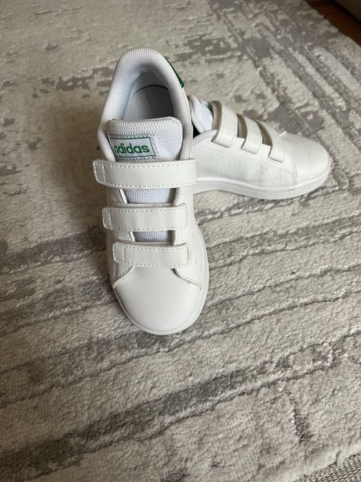 кросівки  Adidas