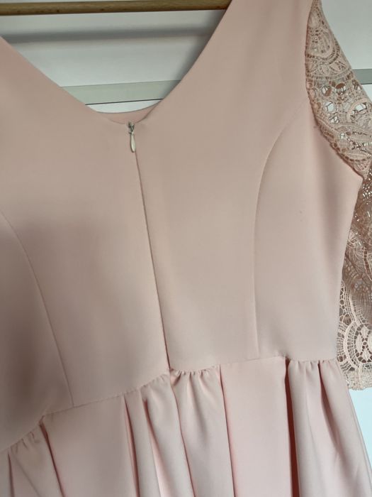 Jasnorozowa sukienka 42