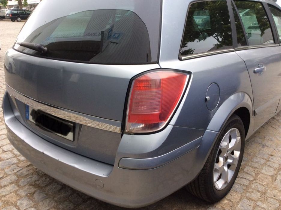 Opel Astra H 1.4i para peças