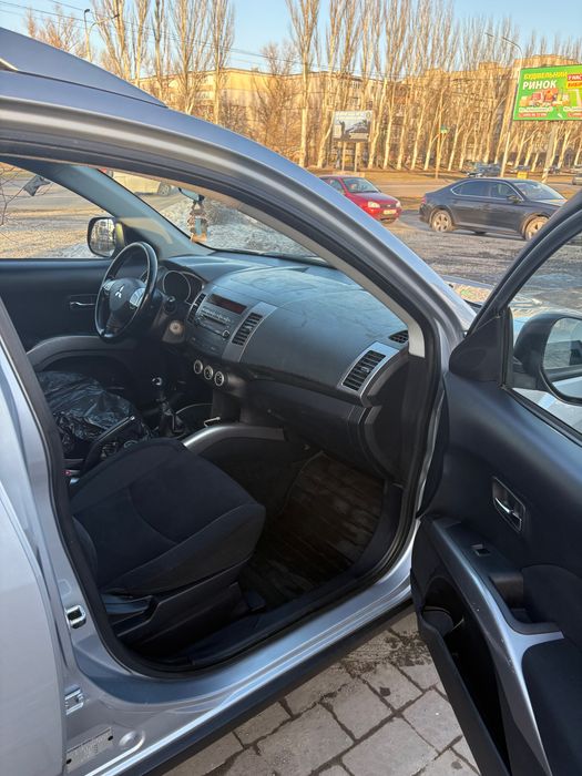 Mitsubishi outlander 2009, дизель 2.0