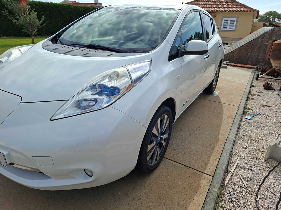 Nissan Leaf Tekna - 2014 24kW - 9 Barras