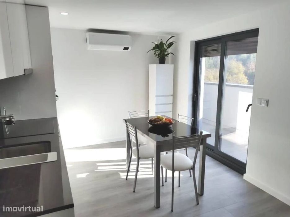 T2 Moderno Mobilado - Arrendamento Temporário