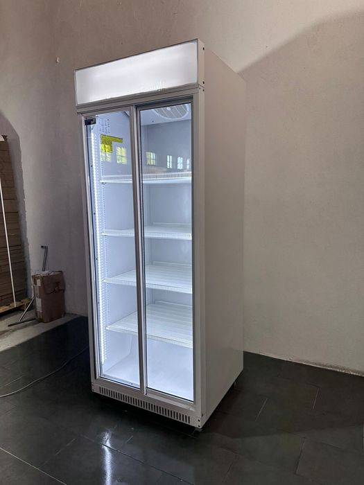 Witryna chlodziarka lodowka 90 cm do napoi i nabialu