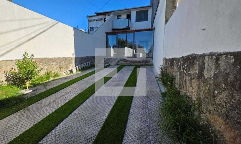 Moradia em banda à venda em Porto - Paranhos