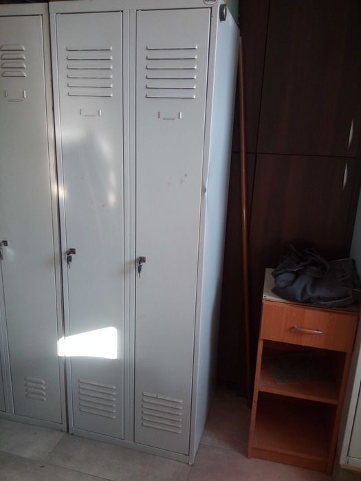 Szafka metalowa na ubrania robocze