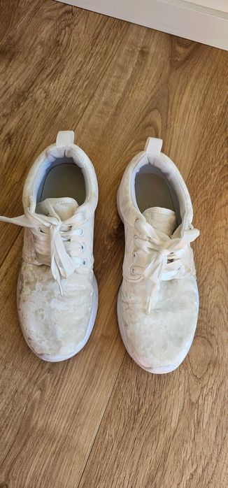 Sapatilhas Veludo Brancas 39