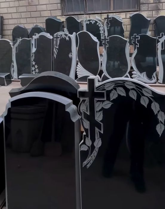 Памʼятники Миколаїв