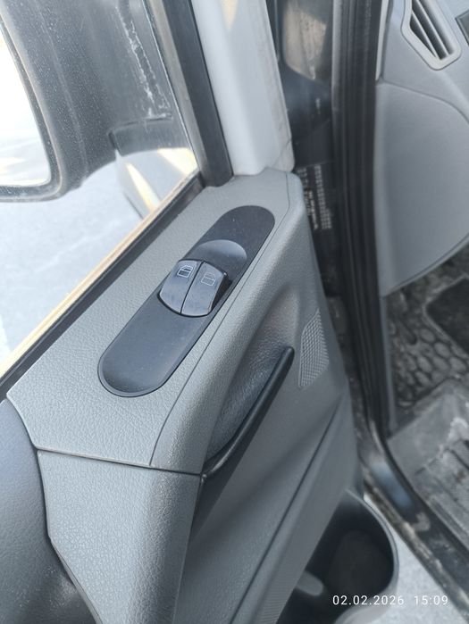 Mercedes Viano, 5 місць, катафалк