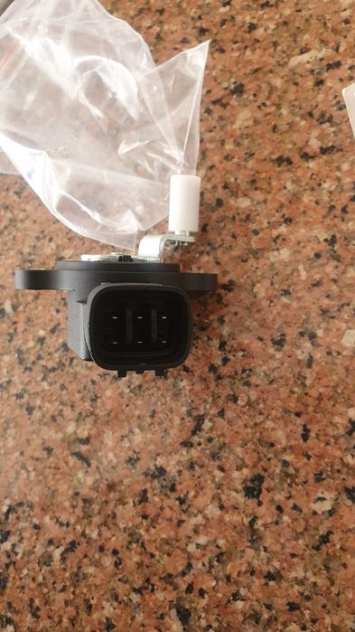 Sensor pedal acelerador nissan pickup D22 Sunny 18919-vk500