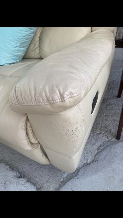 Conjunto  estofado tres e dois lugares