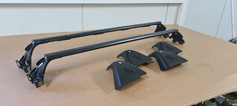 Peugeot 5008 I generacji Poprzeczki belki dachowe  Bagażnik dachowy