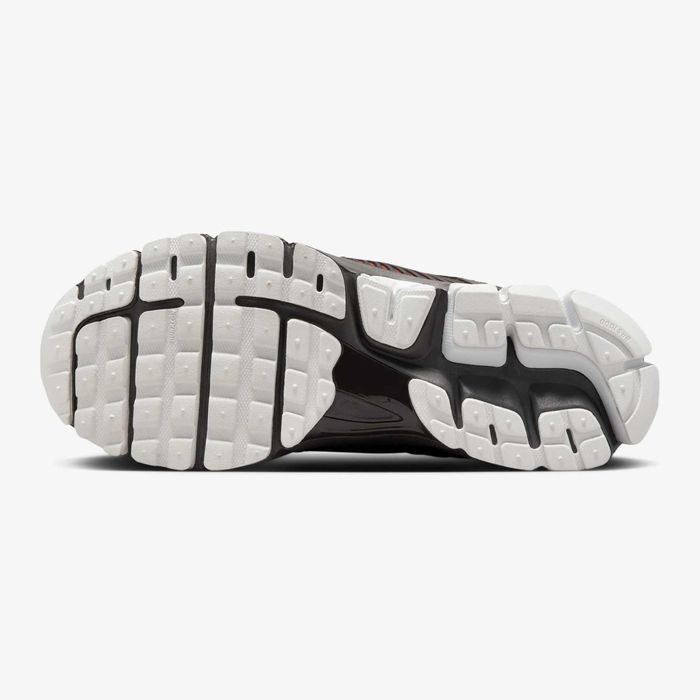 ОРИГІНАЛ Nike Zoom Vomero 5 FN3420-200 кроссовки мужские найк кросівки