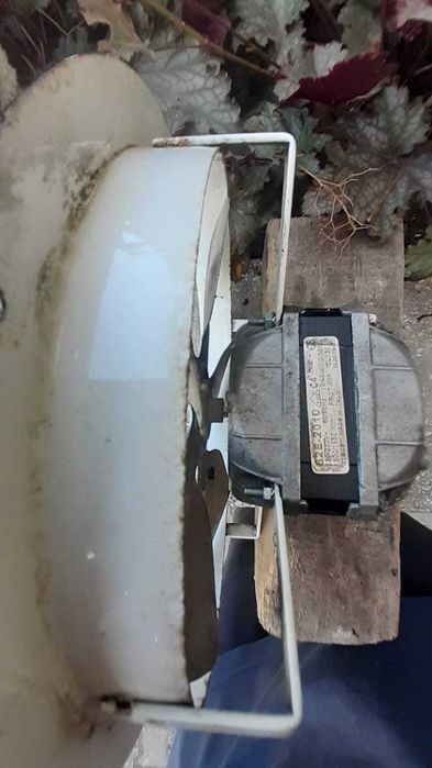 Wentylator 82E 230V
