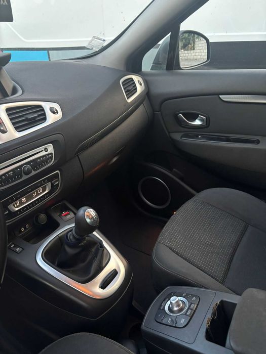 Renault Scenic 1.5 dci