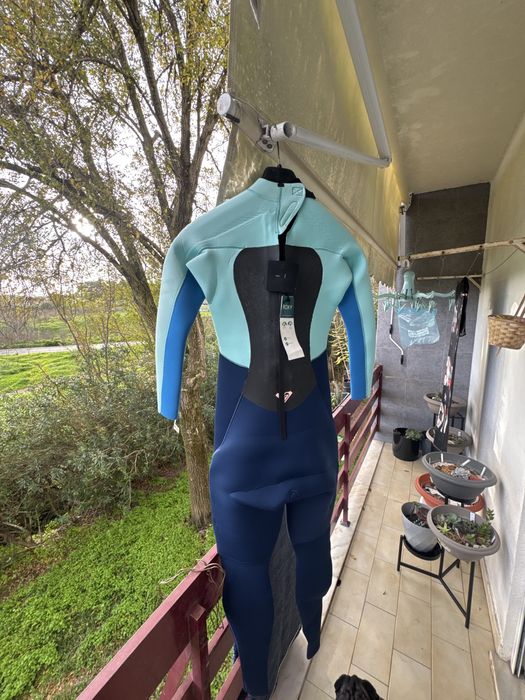 Fato Surf Roxy (NOVO)